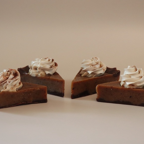 "Spice Pie" Pumpkin Pie Artisan Soap Bar - Picture 9 of 10